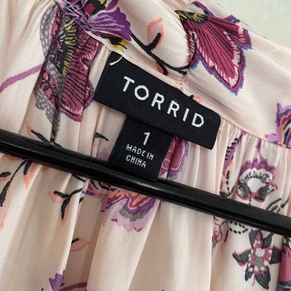 Torrid Halter Top - Picture 2 of 3